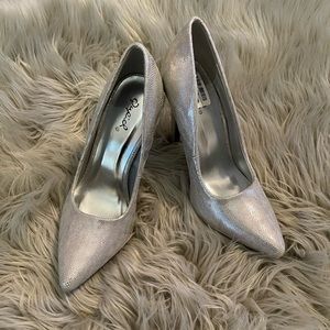Qupid silver heels